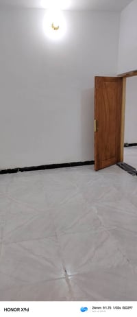 بيت للرهن • غرفتين • قريب مستشفى الجديدة