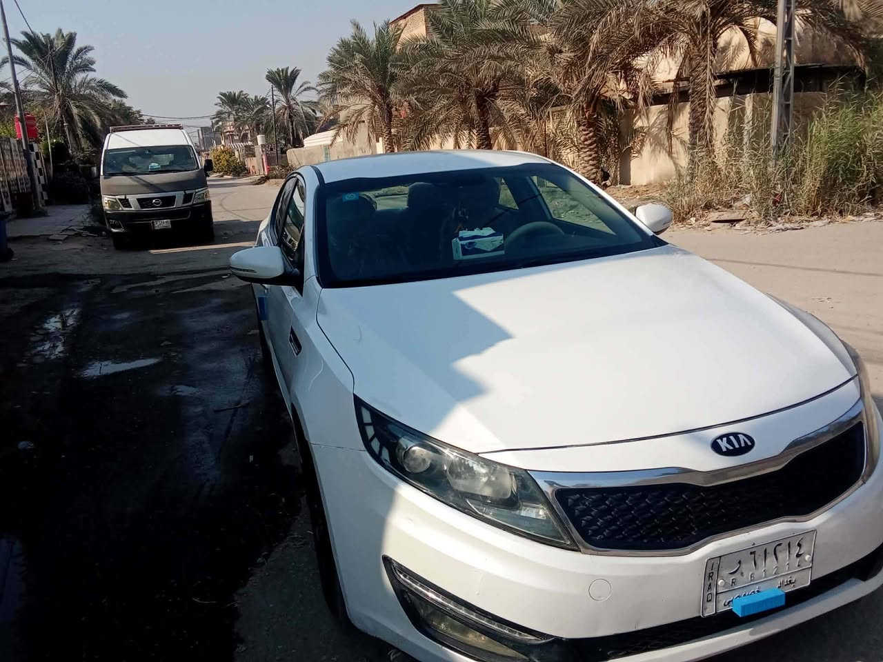 اوبتيما 14صدفي بصمه تحكم استيرن حساسات كاميرا خلفية بيها طخه بالباب مسويها عالبارد اريدها ب145 وبيها مجال***********
