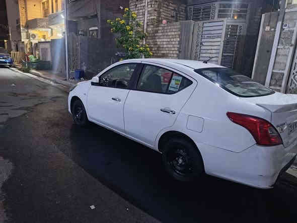 السلام عليكم عندي نيسان سني 2020 ماشي 112 بيها بارد وبيها ضربه وراء ما مصلحه
سعرها 110  
***********
