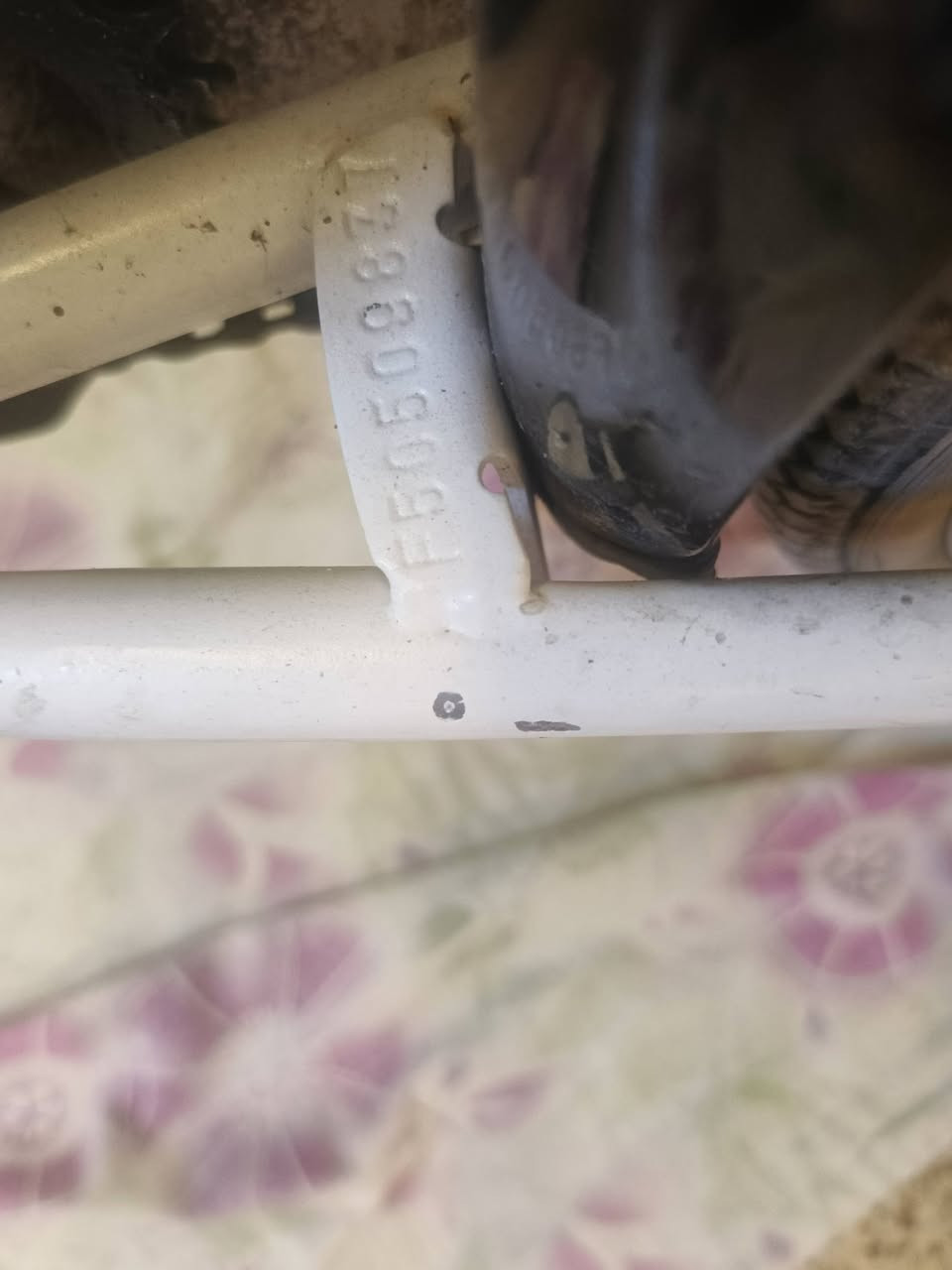 سلام عليكم بسجلات لبيع حجم 26 يابانيات الابيض سعر75 وبي مجال والرصاصي سعره60 وبي مجال رقم الهاتف بو واتساب***********
