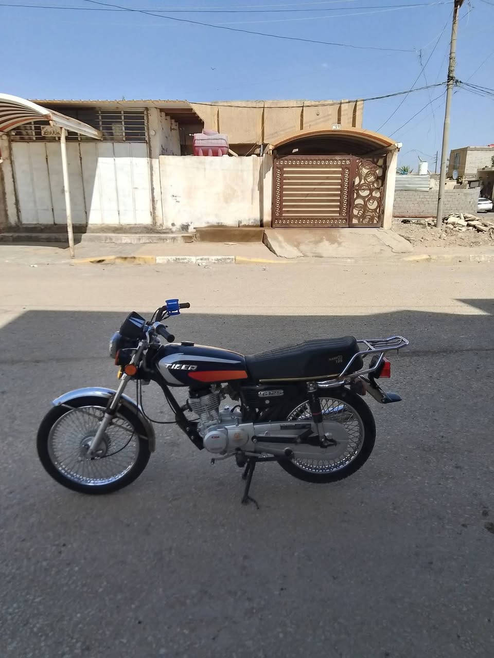مرحبا دراجه تايكر موديل 25 اوراق (اسكنر اسكنر يعني استنساخ) شوف عينك نضيفه وتجي وتشوف احلى من الصوره السعر 825 وبيها مجال مكاني البصره رقمي بي واتساب ***********
