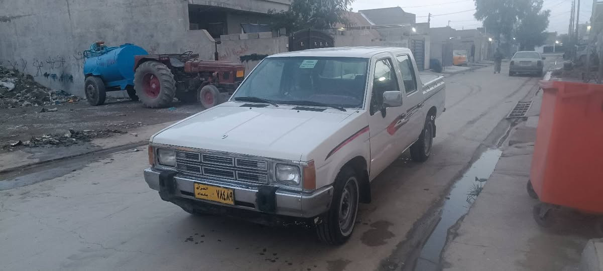 بيكاب نيسان
موديل 1989
رقم بغداد قديم 
تبريد بس نقص غاز 
بطاقه بنزين بي 
سنوي سنتين منتهي 
شرط تحويل او وكله 
سعر 33$
او تراوس 
مكان سياره كركوك 
***********
