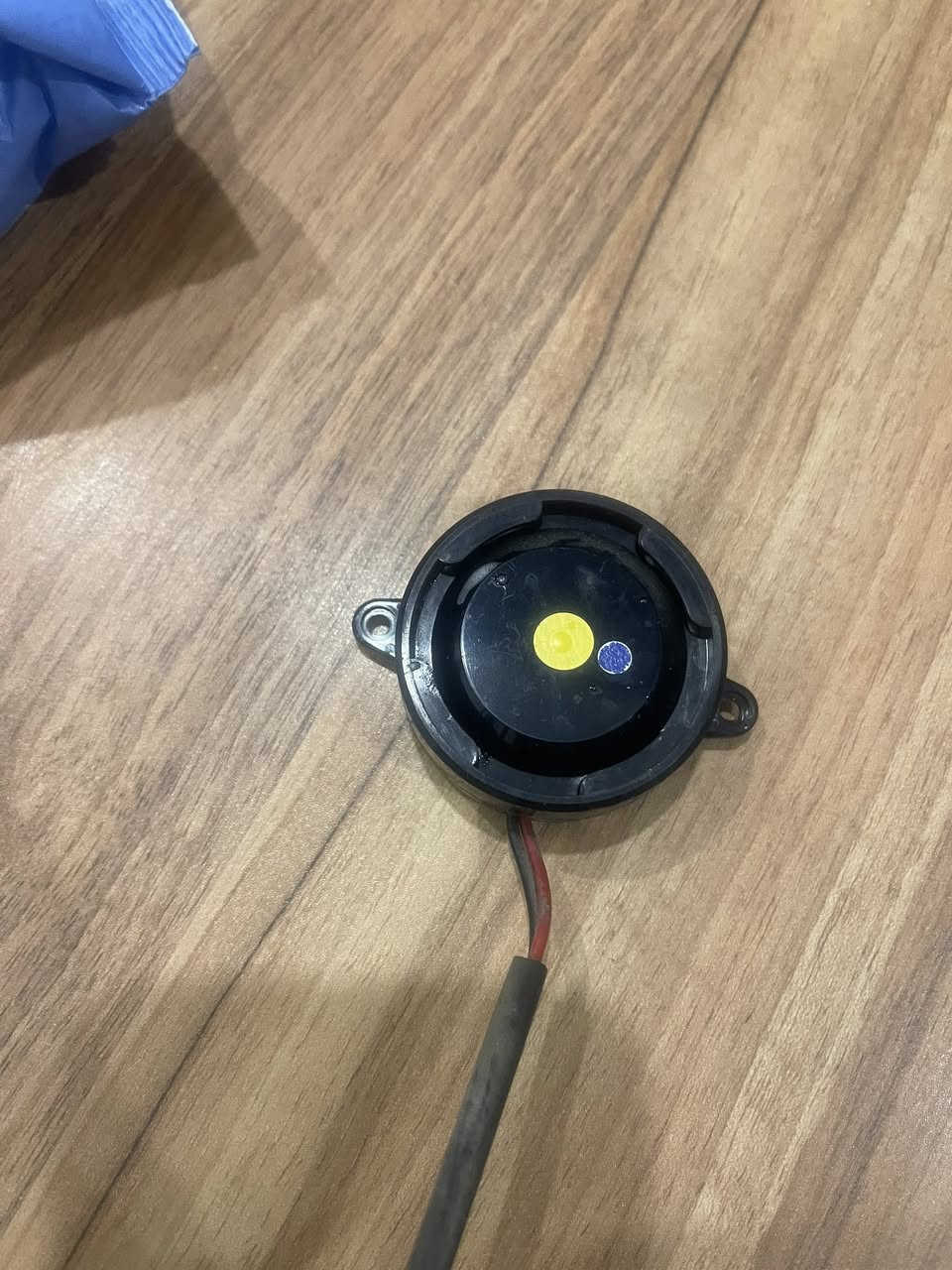 حساس مانع سرقة شغال صوتة كلش عالي  ع الفحص شركة هوندا ياباني وسيريال نمبر مكتوب علية ﮼سعرة 30 الف 
***********
