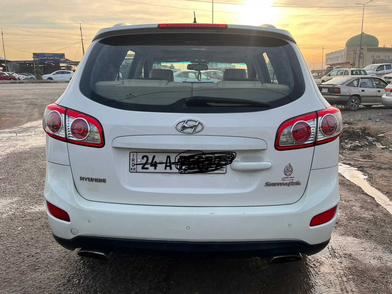 السلام عليكم سنتافي 2011 فول موصفات عده البصمه بدون صبغ محرك كير بشرط السعر 150 ورقه وهذا رقمي 
***********
