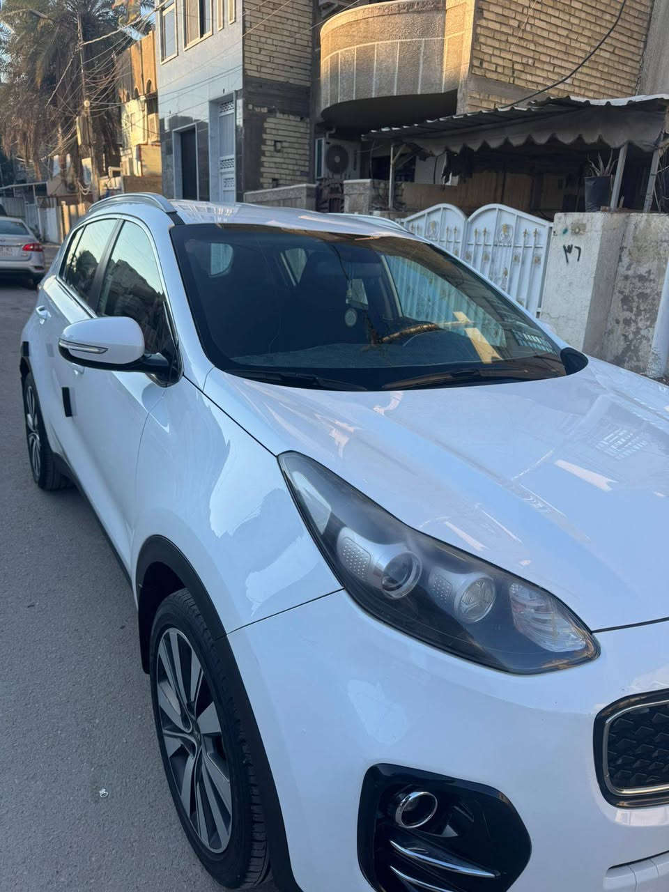 كيا سبورتج موديل 2017 بغداد ماشيه 85 كفالة لا ضربة ولا صبغ محرك 2000 السعر 180 وبيها مجال العنوان بغداد حي القاهره ‏ ‪***********‬‏
