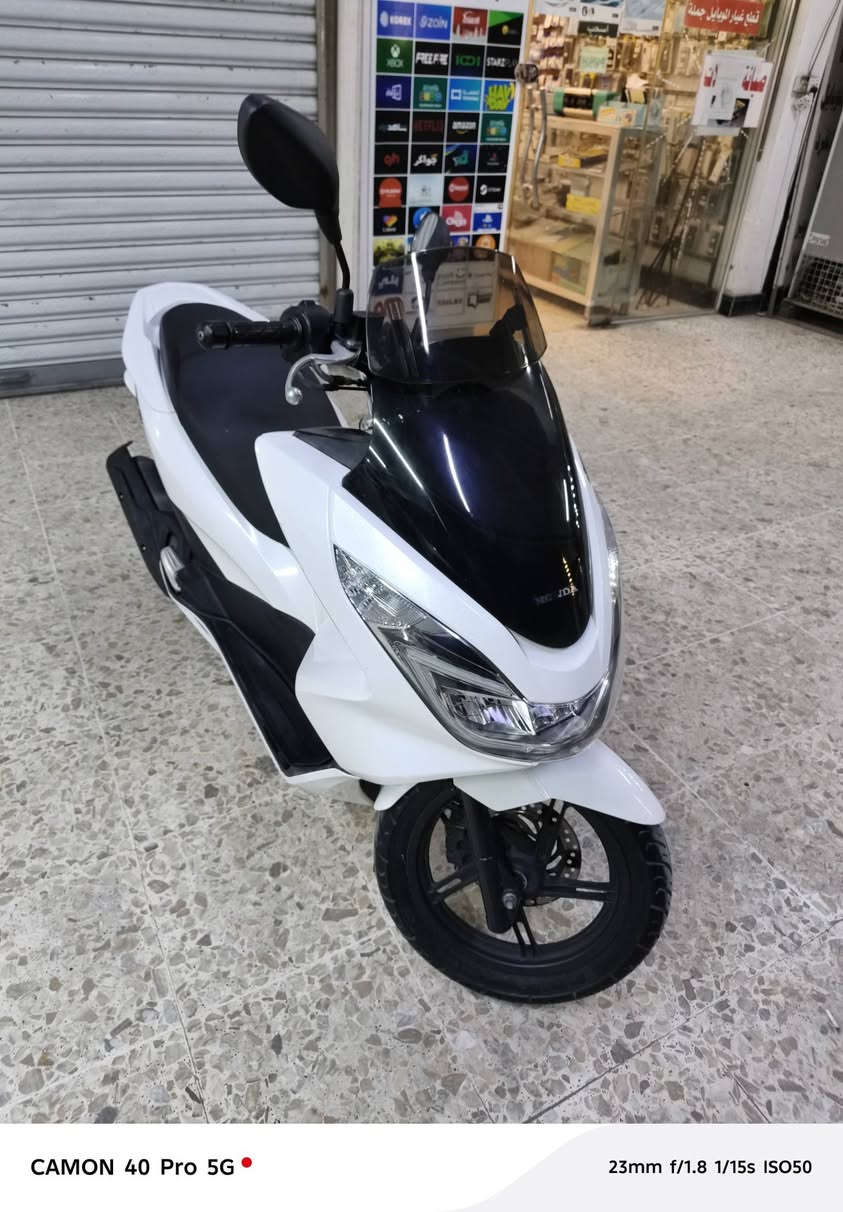 سلام عليكم دراجه بي سي إكس جيل الثاني ألون ابيض صدفي وارد ياباني
150حجم المكينه حساس ازدحام شغال استان كهربائي
مكينه اكلاجات كفاله عامه جامه اضافيه اصلي
بغداد حي النصر للاستفسار ***********
