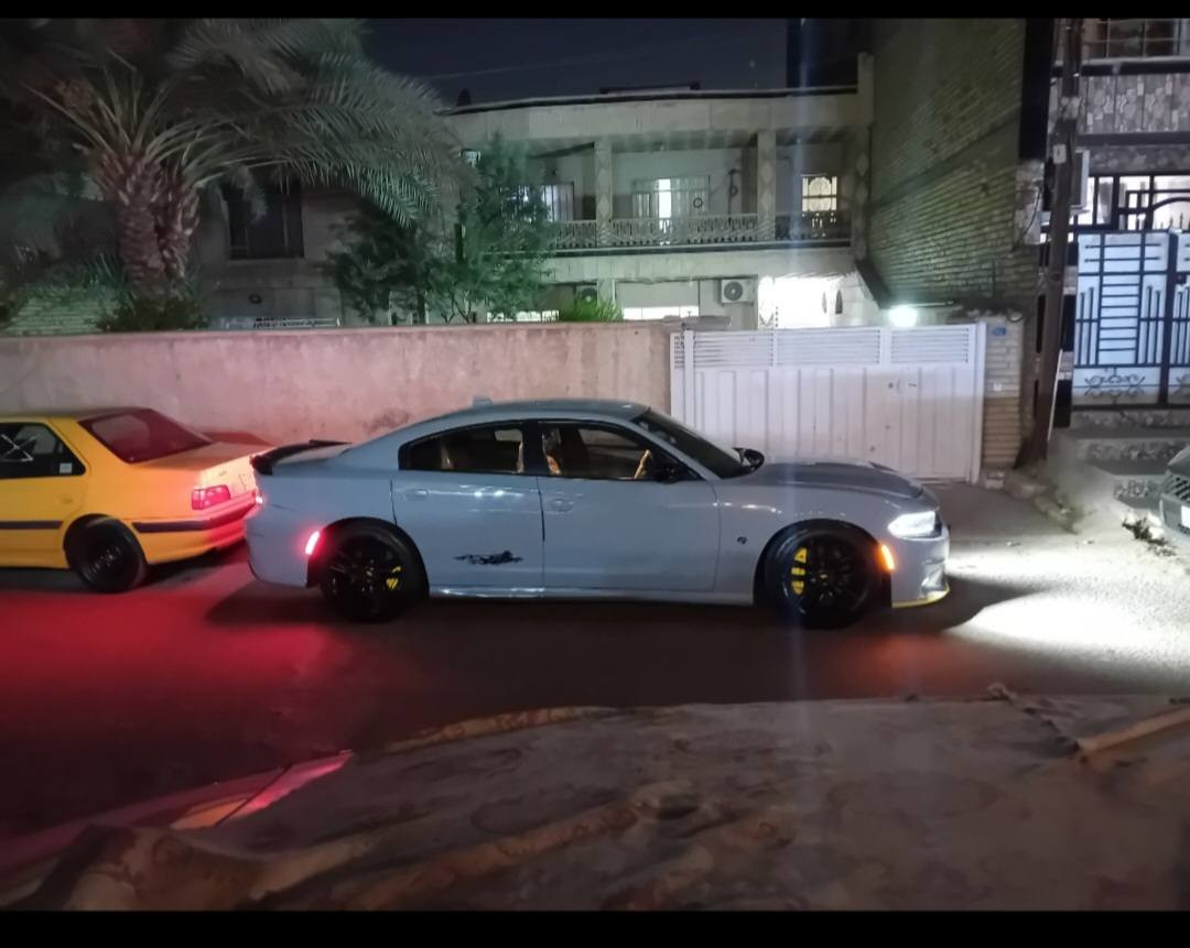 دوج جارجر  ::GT:: سوبر تراك
الموديل :2022
اللون : سموك
العداد : 42 ::
المحرك : V6.  3.6L .

الحادث : موضح بل صور فقط صبغ دعاميتين   بيها طخه شطح بل براكيت مال دعاميه الاماميه. وراجع بارد حادث امريكه الدعاميه   الخلفيه فاتحيها  بامريكه   وبك لايت بلادي اجه ويها بيها ثلاث اربلكات لان لابسين حزلم. راديترات وغاز تبريد بلادي شركه تبريد ثلج  ::::: السعر (خاص وتدلل) 

رقم صاحب السيارة ☎️   ***********

المواصفات : السياره فول 1/1 عدئ فتحه 
* مكابح رياضية برمبو اصليه  مع دبلات لون
اصفر . SRT مع كت كامل SRT
شوته رياضي
* ويل قياس 20 انچ اسود . 
بيها صوت  بل اكزوز يختلف عن العاديه: :::
* ستيرن رياضي D . 
* مقاعد رياضية من الجلد والشامو(كنتاره)
* رادار نقطة عمياء + لد ترحيب . 
* مصابيح أمامية اصفر  . 
* كشافات الضباب زنون . 
* المصابيح الأمامية عليها متغير مع اشاره اللد الاصفر الشكل الجديد :::
* الشاشة مع اوپشنات SRT . مع كار بلي 
* سستم صوت الپاين  .
* مقاعد أمامية كهربائية عدد 2 . 
* ذاكرة لحفظ وضعيات الجلوس (ميموري) . 
* مقاعد أمامية تبريد وتدفئة . 
* مقاعد خلفية تدفئة . 
* تشغيل عن بعد . 
* ستيرن كهربائي . 
* تدفئة ستيرن .  
* مرايا متحسسة للاضاءة العالية الوسطيه وجهة السايق.
* كير شفتر بالستيرن .
*تحكم ستيرت كهربائ
*بيها جهاز انتذار مشدور من امريكه
*كامره  دواره 
*  صدر بلادي برغي ما مفتوح بيها ناعمه بل طسه 
*مكان سياره بغداد.
