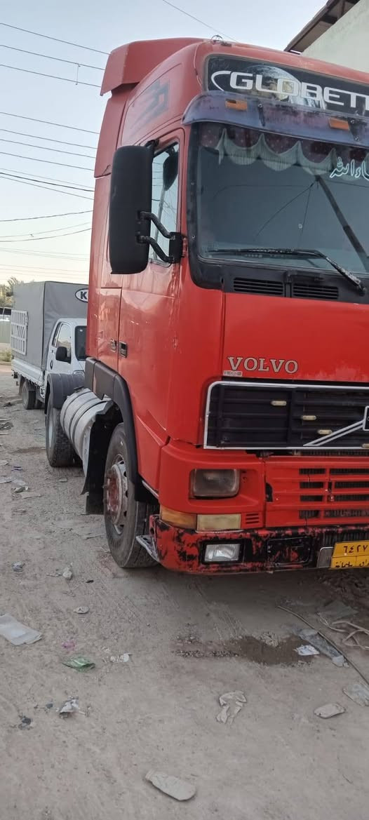 فولفوا صهريج موديل ٢٠٠٠ رقم سليمانيه سنويه ساقطه قبل ٤ اشهر للبيع ب١٦٠  بي مجال راعيه يحول موجود. ***********
