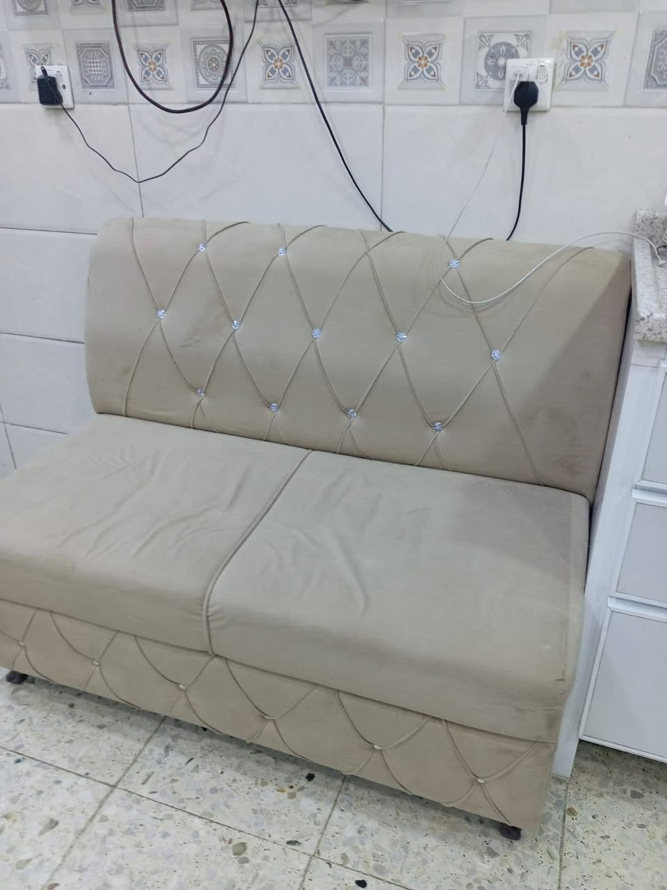 ديوان ١٠ مقاعد نظيف جداااا


**إذا كنت صاحب هذا الإعلان وتريد حذفه لأي سبب، رجاءا أرسل رسالة إلى الدعم الفني**