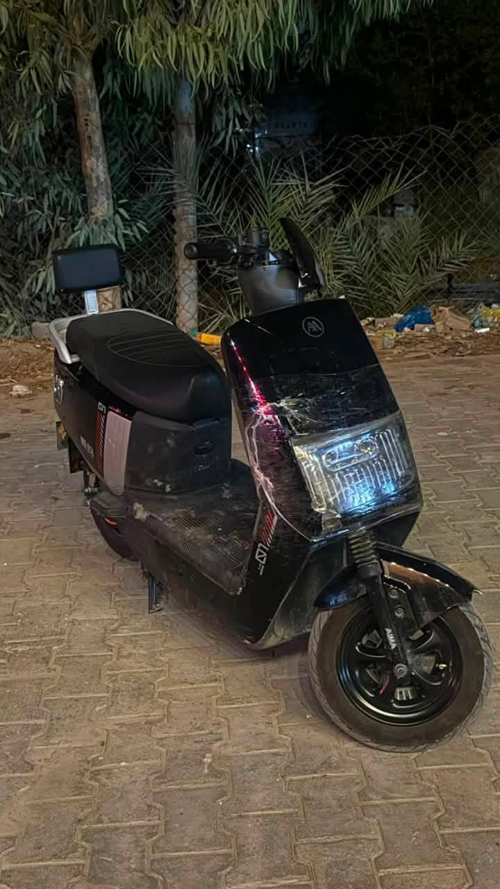 دراجه شحن Max شركة Aima AA صينية درجة اولى ستيرادي الخاص موصيها الي من الصين للعراق موديل 26 الدراجه ضررها بل صوره كلشي بيها شغال شرط أذا مَا تمشيك فوك ال 70 كيلو مرجوع بطاريات بحالة الوكالة ممشاها الحقيقي 5الاف و كسور اشاير بك لايت كلشي بيها شغال بصمه و مفاتيح ثنين مكانها نجف حي المكرمة *********** السعر 875 وبيها مجال للطيبين
