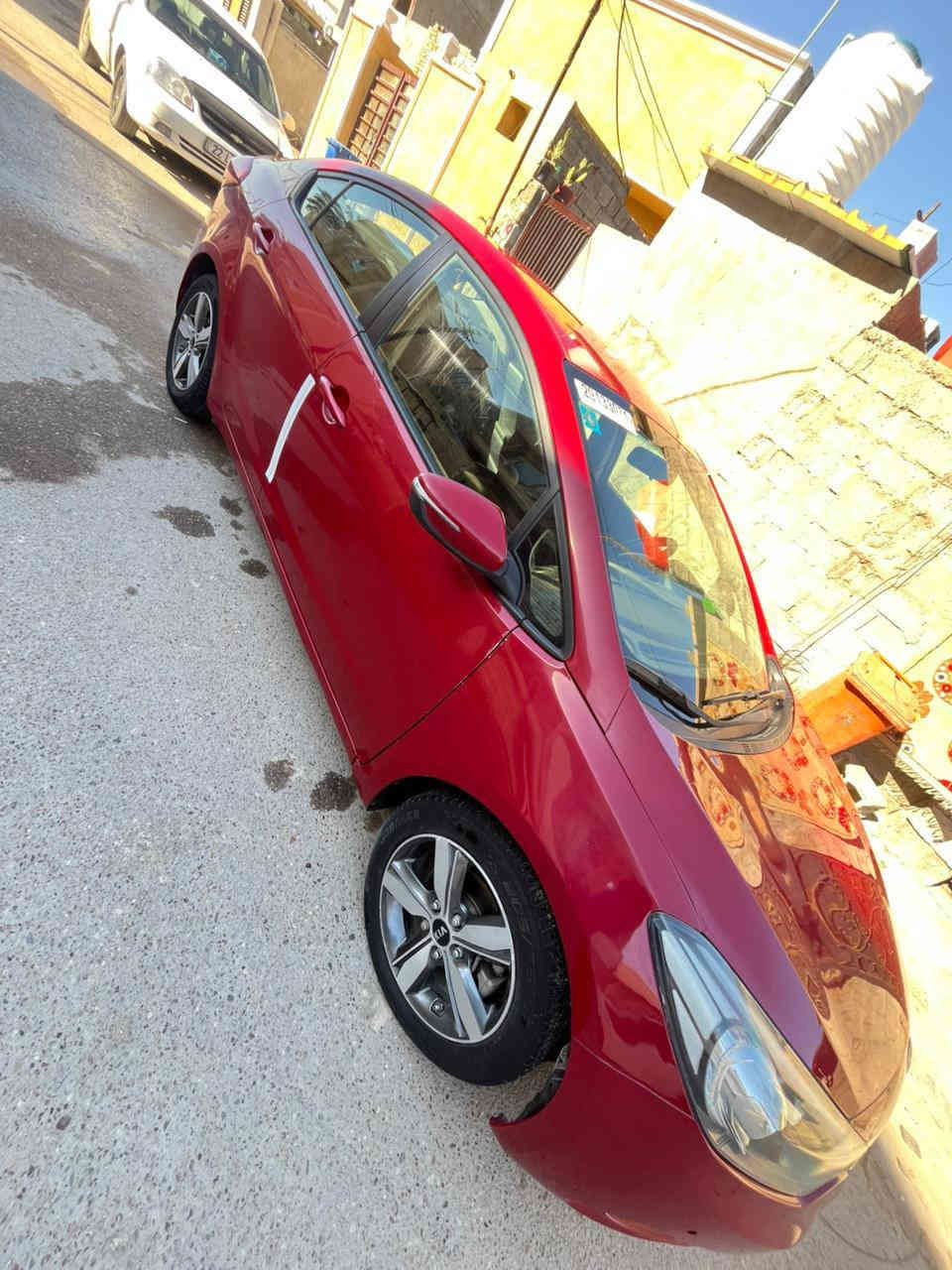 من رخصه الادمن
سياره فورتي موديل 2016
خير من الله تبريد محرك وكير 
ضربته جاملغ يمنه وشوي من البنيد
الصراحه بيه حزام كلير امانه الله ورسوله 
السعر 115 وبيه مجال بسيط 
المكان بغداد الزعفرانيه 
رقم الهاتف ***********
غير متواجد على الفيس
