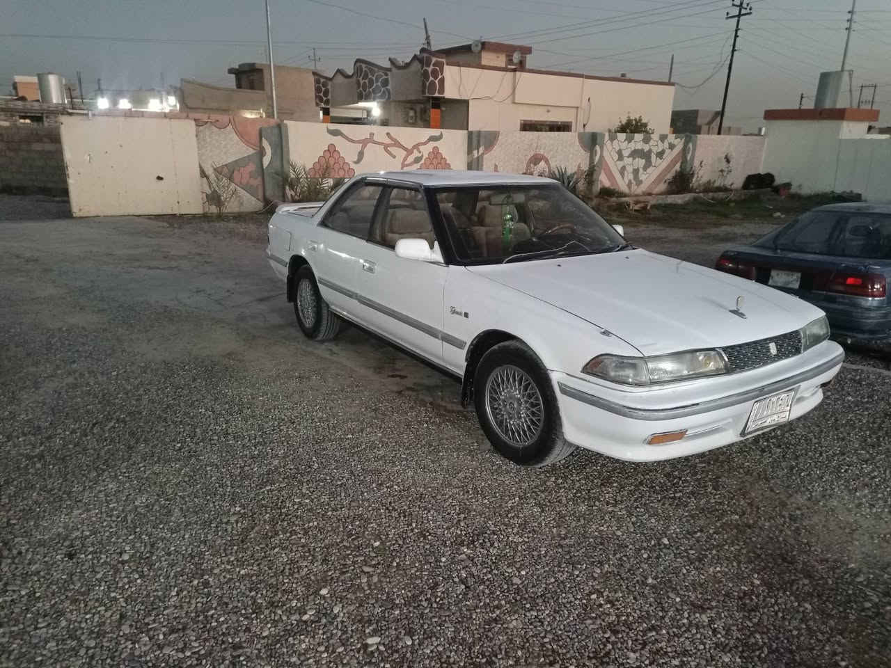 السلام عليكم
مارك عضم موديل 1993

كير محرك بطه 2500

سياره بلاديه مكفوله من الضربه

السعر 35 وبيه مجال

هاتف ***********
