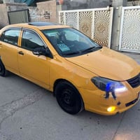 للبيع بي وايدي موديل 2013 رقم بغداد بسم شريكه فقط بس وكاله ما تتحول سي...