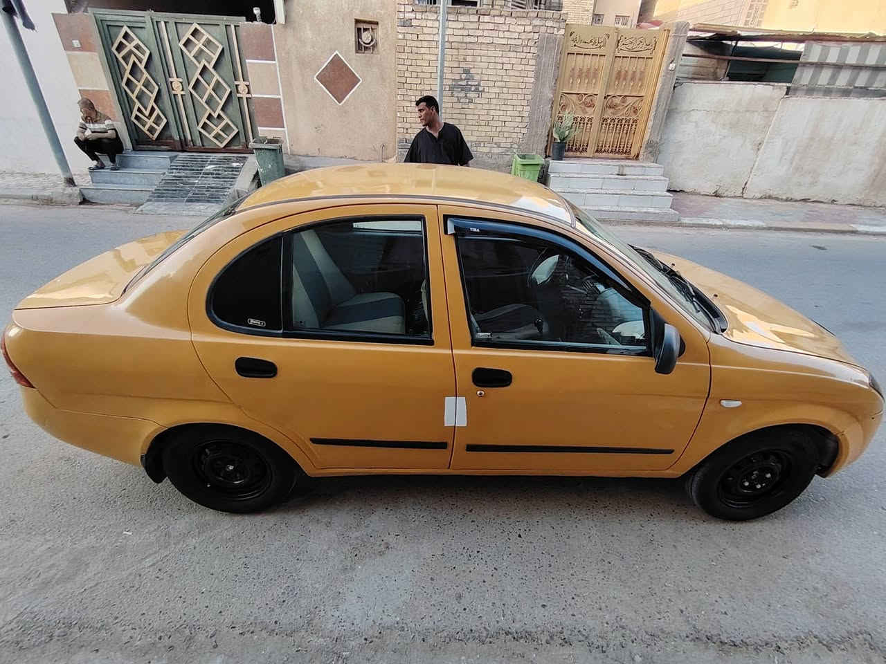 السلام عليكم سياره طيبه البيع موديل 2015 رقم بغداد انكليزي تحويل كربلاء ثاني يوم مكينه كير تخم تاير كهربائيات كله شغاله السياره مصفره هيئه وغرامات سنويه لل 2031 السعر 30 ورقه وبيها مجال مكاني كربلاء اتصال على رقم ***********
