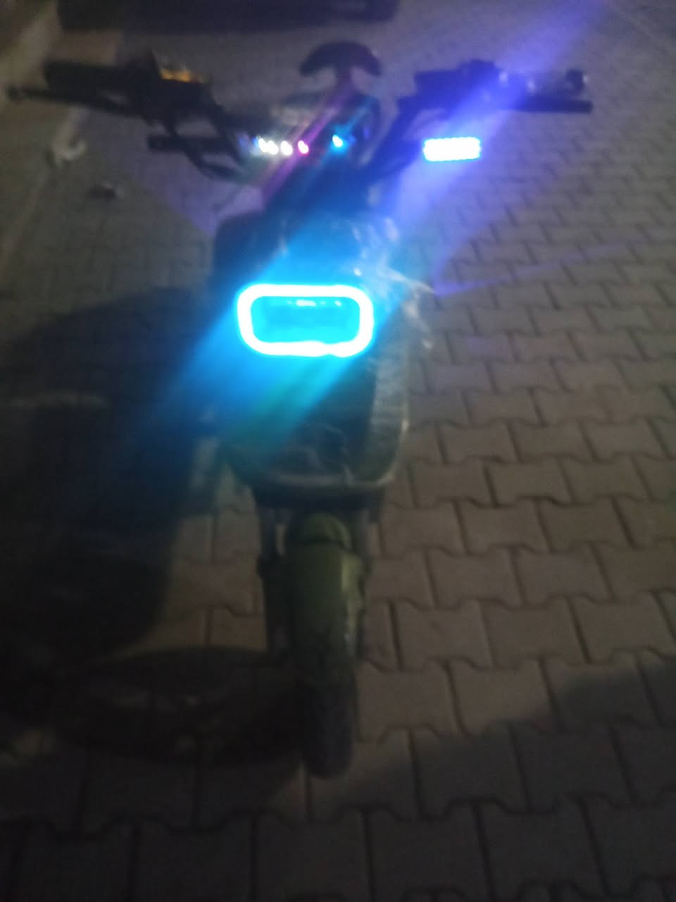 السلام عليكم دراجه شحن للبيع R8السعر 350وبيه مجال
لالستفسار ***********او خاص
