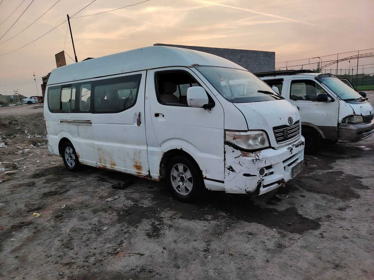 شيري2012
رقم صدامي
مكينه ففيتي
راعيها موجود
ب30 وبيها مجال
***********
