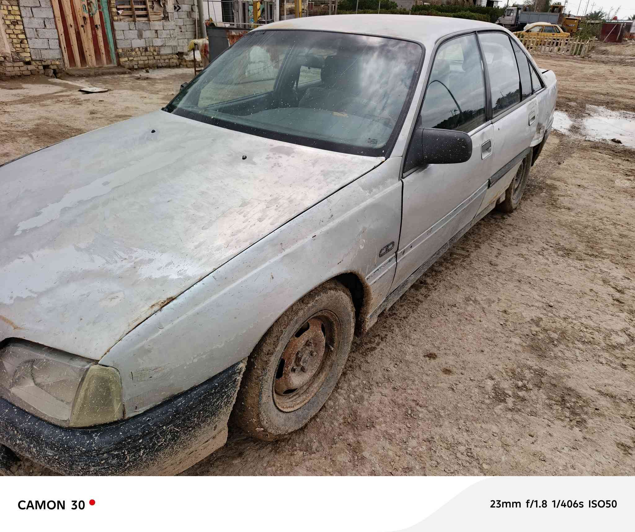 سلام عليكم اوبل للبيع م 88 مكينه وكير خير من الله مداور ثاني يوم السعر 11 وبيه مجال حك الجيه ***********
