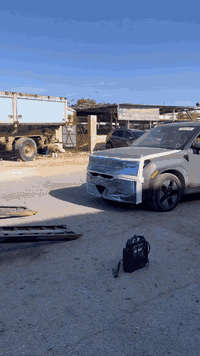 هونداي  سنتافي. ((2024))) هايبرد.  بانزين. كهرباء  حادثه جداً. بسيط جم...