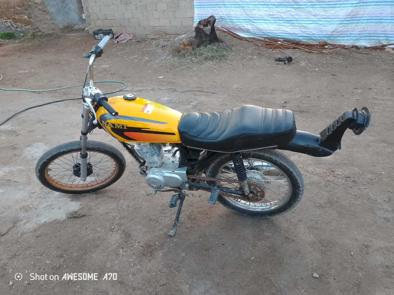 السلام عليكم شباب دراجه للبيع كلك محرك رابيدو موديل 23 دراجه نضيفه السعر 400 وبيه مجال هاذه رقمي ***********
