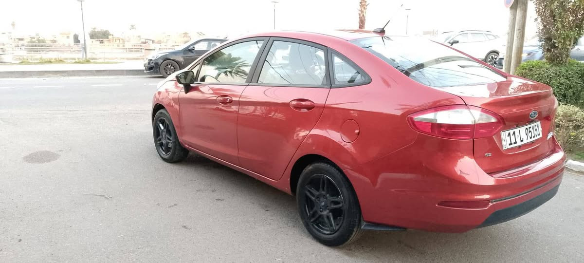 فورد فيستا 2018 للبيع بدووون ارباك ضرر جداً بسيط شرط دبة مي بلادية صور حادث بلمنشور👇
رقم بغداد الجديد بسمي هزة و  سنوية لل ٣١ 
        مواصفات ال se 
-كامرة دوارة
-تحكم ستيرن جهتين 
-نشرة داخلة متغيرة
-ويل كب
-بروجكتر
-مري وجام كهرباء
- بلوتوث 
سيارة ماشية ٦٠ الف وجاهزة مال جناي 
سيارة خير من الله سريعة وقوية جدا وغراضهة جدااا رخيصة للي ميعرفون بيهة . يعني تسوة ابو الكوري + عالية عن الشارع 
مكاني بغداد سعر ٨٩ وبي مجال للاستفسار ***********
