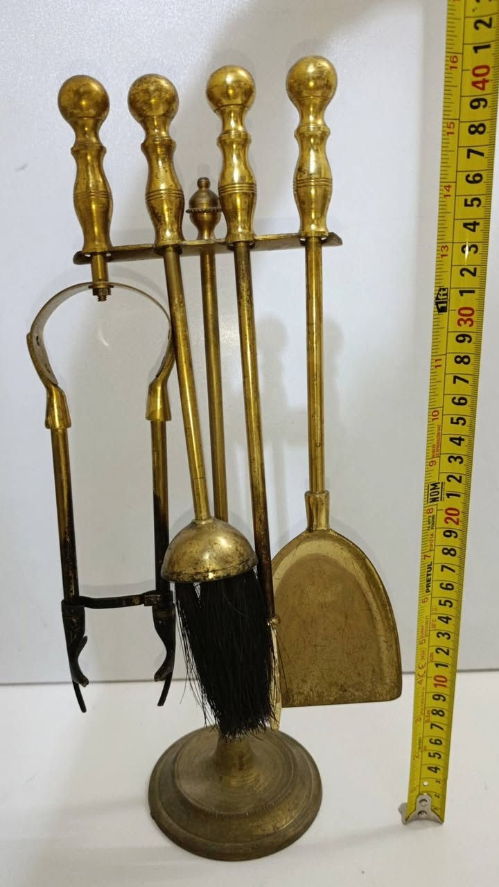 عدة شومنيه نحاس اوربيه 
بقية تفاصيلها داخل المنشور
سعرها مع التوصيل 55 الف


**إذا كنت صاحب هذا الإعلان وتريد حذفه لأي سبب، رجاءا أرسل رسالة إلى الدعم الفني**