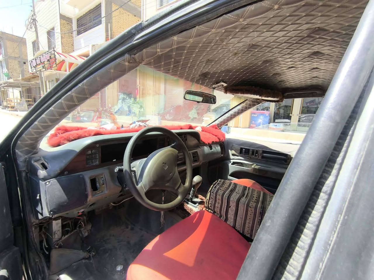دولفين 1991 رقم ديالى شرط المداور
كير محرك 3000 بطه شرط 
تواير حداديه جدد 
السعر 3 ملايييين عراقي قفل 
السماوة/قضاء الخضر 
***********
