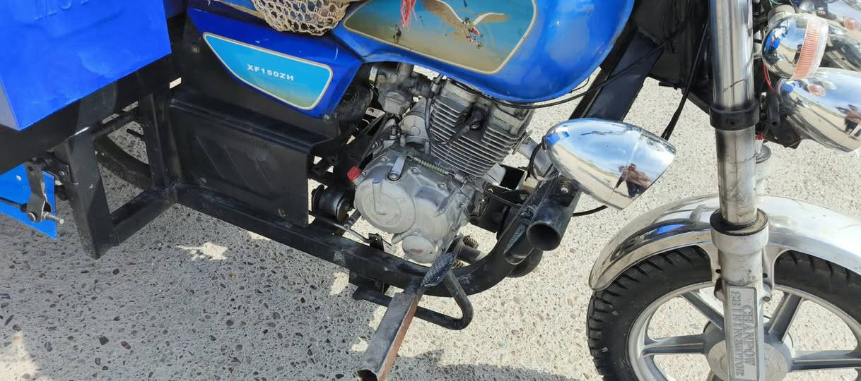 سلام عليكم اخوان ستوته جمرة  موديل 20محرك 23 تخم تاير جديد مدفوعة كمرك بس تروح ترقم  مصبوغ البدي عام صبغ حراري  اوراق اصولي  كهربائياتها كلها  شغاله    ستوته خير  من الله سعر مليون 400 وبيها مجال قليل مكاني بغداد محموديه ناحيه الطيفيه 
*********** بي واتساب
