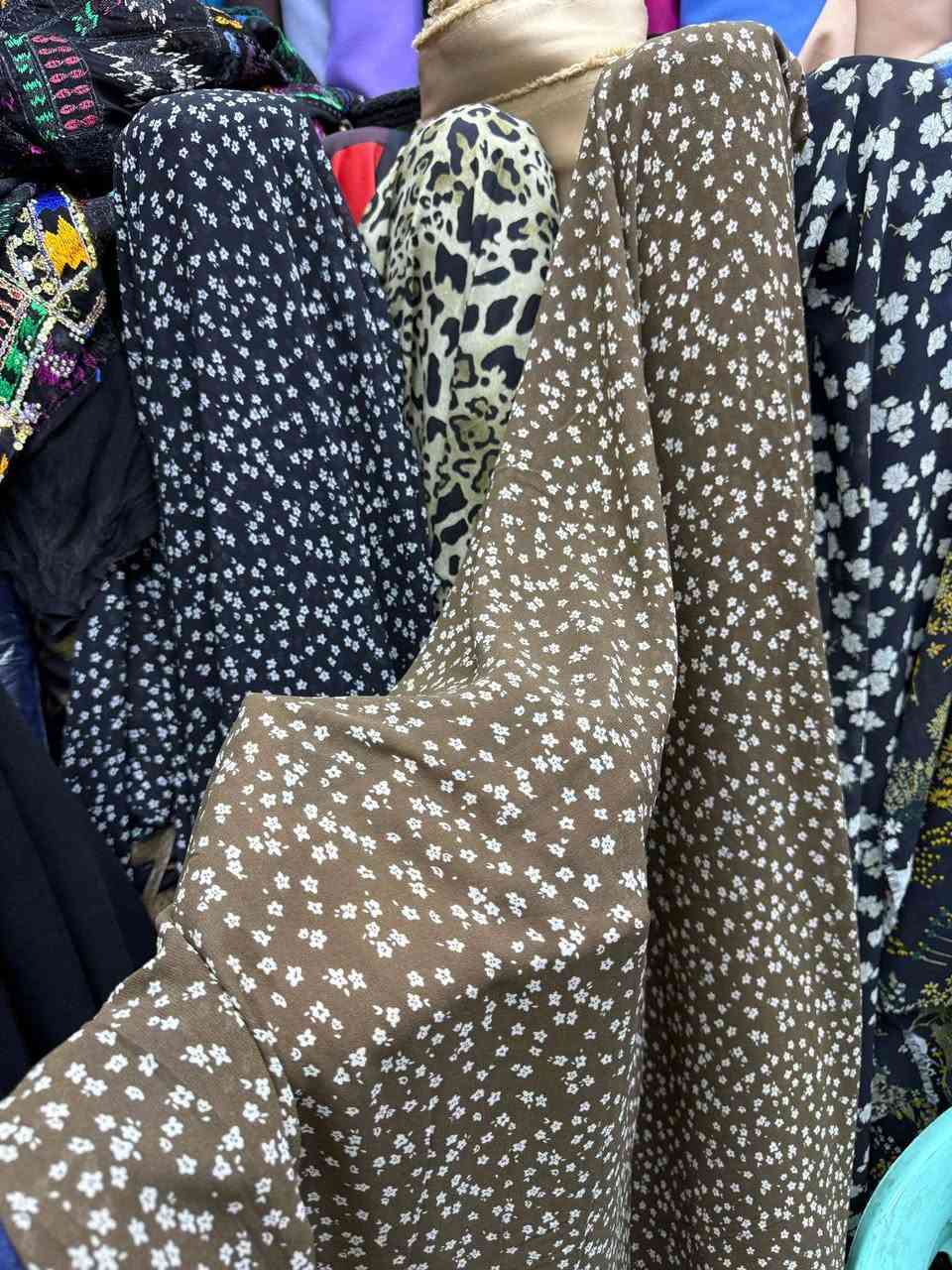 🎖️جمله ومفرد🎖️ 
💥شيفون وجرجيت مشجر💥 
💎خمايه اصليه وكلشي تتخيط💎 
☎️للحجز ***********  وتساب☎️ 
🚖يوجد توصيل🚖 لجميع المحافضات 
🏨عنوانه كاضميه سوق النخله 🌴
👑اقمشة حيدر ميثم العامري 👑
