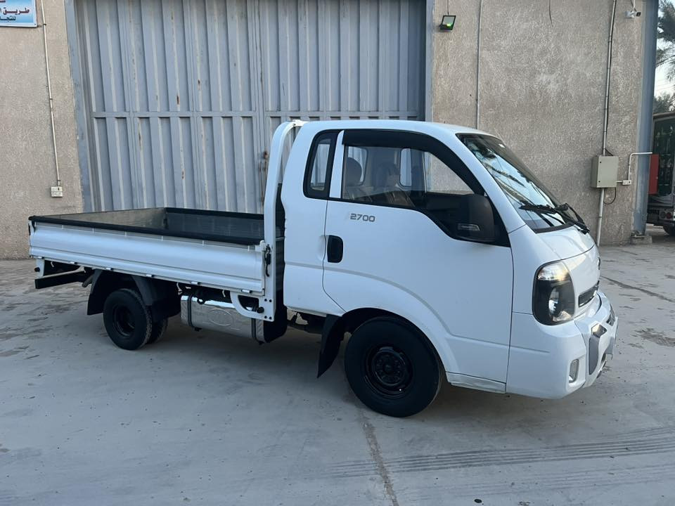 السلام عليكم كيا بنكو موديل 2016  ماشية 132 الف  سيارة نظيفة كلش وما متعوبه رقم بغداد مكينه كير اكسل رقم شاصي كله نظيف وشرط 
سيارة بدون صبغ ولا تبديل ولا بارد بلادية كلها ومكفولة
تبريد شغال تخم تاير جديد صدر امامي خلفي كله جديد 
باتري جديد سنوية نافذة الى 2028 شرط التحويل ثاني يوم السعر 115 عنوان بغداد الشعب اخوان الشراي يتصل ع صاحب السيارة عنده واتساب هم هذا رقمة 
***********
