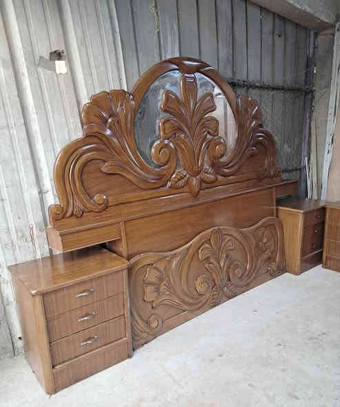 عرض خاص يعلن معرض الخفاجي عن وجود غرفه نوم خمسه أبواب وملحق الغرفه نظيفه حيل وتسكام دنك جاوي ارتفاع الكنتور مترين وربع كل هذا 800الف اي استفسار خاص او الاتصال ***********او
***********واتساب
