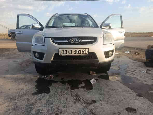 سبورتج 2009 خليجي محرك 2000 دوش  رقم بغداد ( الجديد) بيها شبر صبغ بالجاملغ الخلفي والباقي مكفول لا صبغ ولا تبديل سويجات عدد ٢ فتحة سلايد روف  داخل صاج حساسات خلفية  اربعة دسك السيارة جاهزة مابيها نقص انضف من الصور
السعر 110 وبيها مجال 
المكان بغداد / حي الجهاد - المكاسب
رقم الهاتف / ***********
