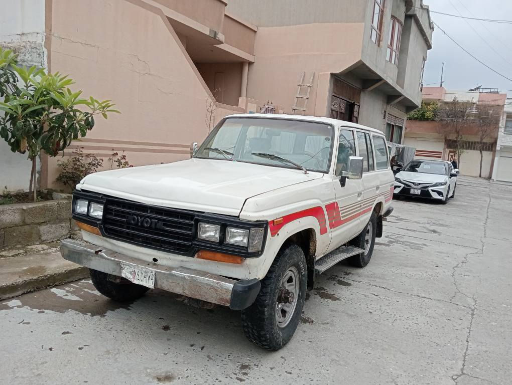 لاندكروز ئارمي بلاستيك سليماني موديل 85 2ئيف 6گير مكينه و اكسل ده بل اكسل به شه رت گيري 5 زور مزبوت نيه تاقمه روتي كامل كوراوه لايت و فلجه و تايه هه موي مه زبوت سحري 24 محامله ي كه ميك تيدا شوين رانيه *********** رانية, السليمانية
