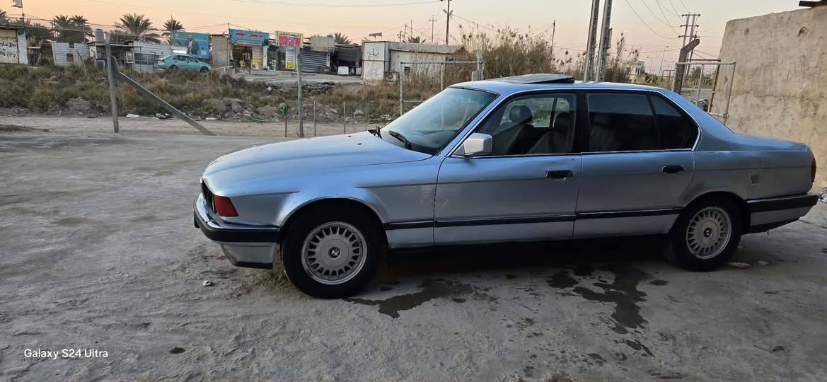 يا الله من رخصت الادمن
بي ام 740 اصل

موديل1992

رقم بغداد

مكينه 8 سلندر 40 

كير تمساح 🐊

حداديه جديده

تخم تاير جديد

تبريد ثلج

دبل اريباك

برده خلفيه

نفاضه صاج قلاب

فتحه شغاله

بجم عريض

رقم بغداد الجديد

السياره شرط التحويل

دواخل نضاف

كهربائيات كله شغاله

السعر 42 وبيه مجال تعال شوف وماقصر وياك

مكاني بابل مركز مدينه

رقم ***********
