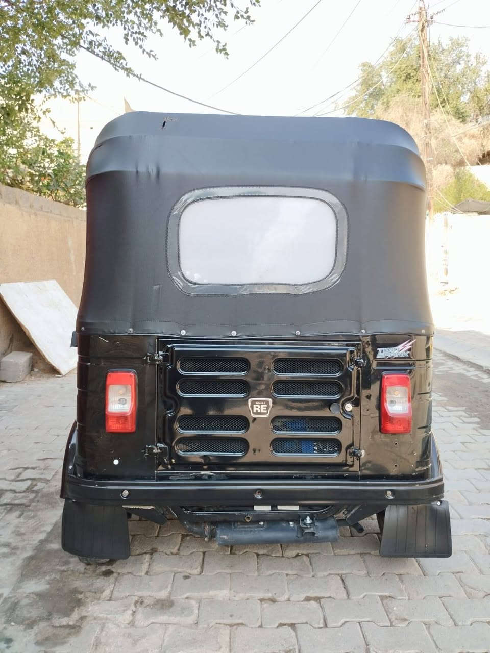 سلام عليكم تكتك موديل 2020 شهر ال11
تكتك رقم وسنويه رقم انكليزي تحويل ثاني يوم تخم تاير جديد دوشمه وسفريات جديد
لا ضربه لا صبغ لا معجون بيها لغد موضح بل صور المكان بياع الشهداء
للستفسار ***********
