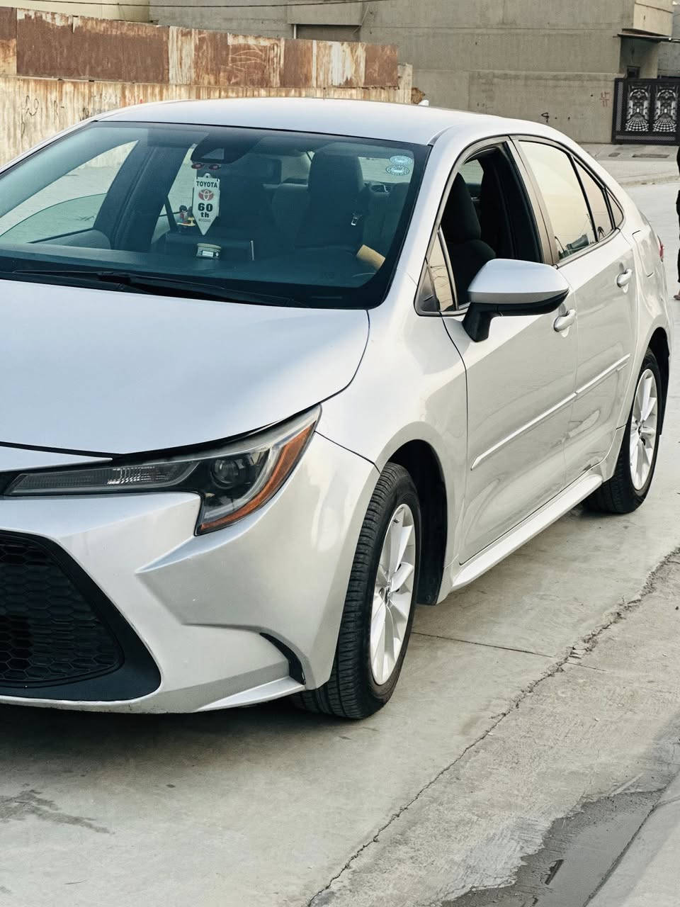 كورلا 21
LE محسن:،
داخل لونين 🤍🖤
رادار حساسات جانبيه
تحكم قيادة ذاتي حجر صالنصه 
سياره جاهزه من كلشي كلها ع البلادي 
ما بيها اي نقص والسياره بدون ولا قطعه كلين

ملاحضة للمراوس بكامري حديث هايبرد فقط داخل كركوك 
وتساب ***********
