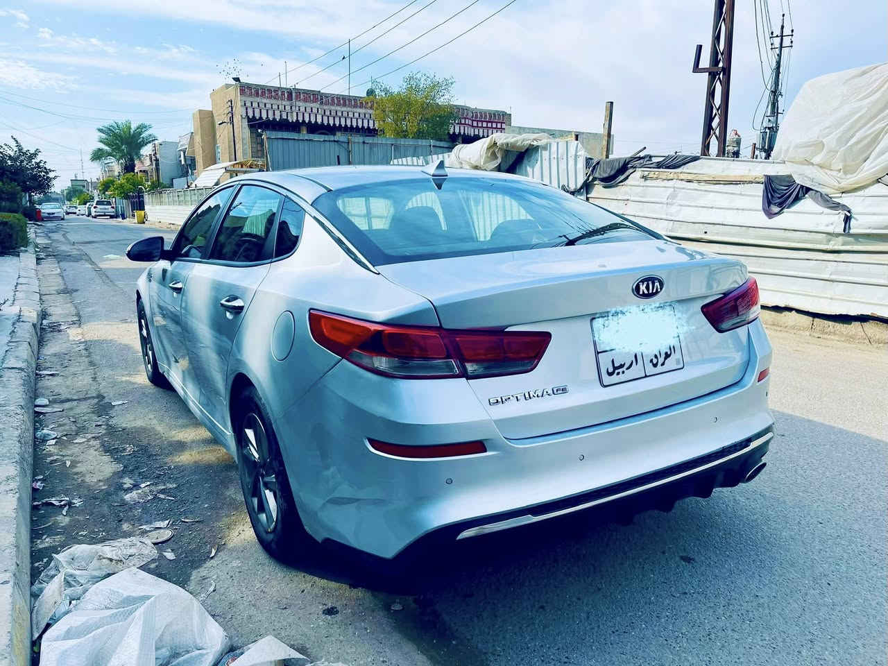 #السلام_عليكم
#للبيع 🚘

- كيا اوبتيما 2019 ( kia optima )
- نظافة السيارة 💯/💯
- رقم اربيل 
- مكينه  2400
- ماشيه 91 الف 
- السعر 128
- اللون سلفر
المواصفات :-  

* شاشه  حجم الكبير + كامرة 
* تحديد مسار + قياده ذاتيه 
* رادار امامي + خلفي + جانبي 
* اشاره بالمري 
* 3 وضعيات قياده 
* تحكم  ستيرن 
 - حادث السياره جاملغ خلفي وصندوق بدون ايرباك       
- مكان السياره بغداد   
- للاستفسار
- ***********
- ***********
