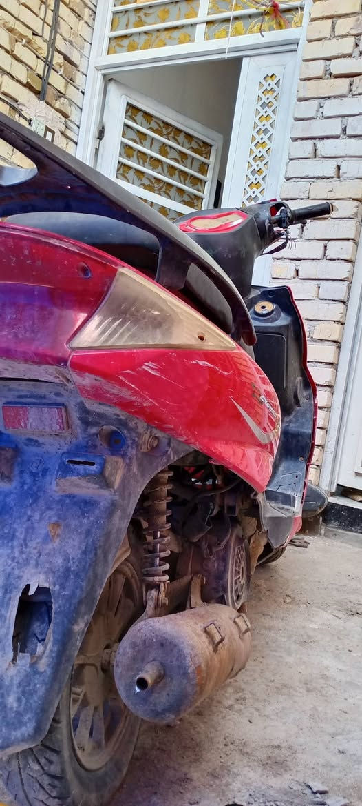 السلام عليكم دراجه سكنس صيني للبيع نقصها سبرنكه مال هندر
السعر خاص 
رقم ***********
العنوان: العماره الماجديه📌
