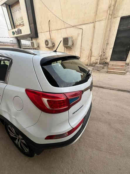 سبورتج موديل 14 الشركه العامه ماشيه 142 كيلو مكفوله كفاله عامه من الصبغ والبارد بيه خسفه بالجاملغ الخلفي فقط بدون تصليح السياره رقم بغداد 
باسم صديقي للاستفسار الاتصال على الرقم 
*********** حلة
