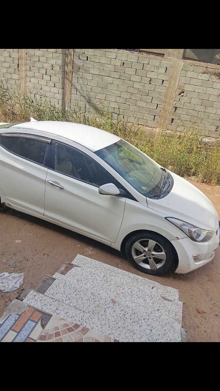 النتره افانتي موديل 2012 بصمه كشنات جلد مكينه 1600 دهوك متؤمه رقم وسنويه سياره مكينته تنقص تبريد شغال بس يراد راتيتر تبريد تتبدل مكانه بصره سعرها 42 متواجد ماسنجر وتصال *********** سياره كصه جنطه
