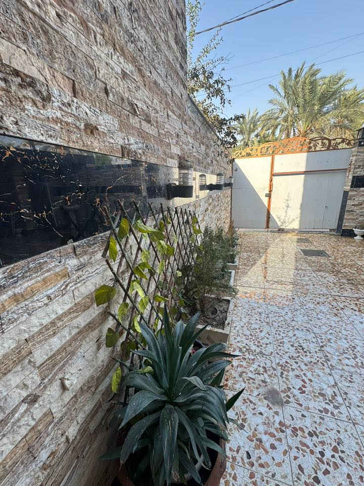 السلام عليكم
بيت طابو صرف 276 متر
وجه 9 ونص متر
نزال 30 متر
بناء حديث 2018
بناء رفت
الارضيه مرمر
3 غرف نوم
3 حمامات
السعر 375
صويره شارع سيد نور
للاستفسار على الواتساب
***********
