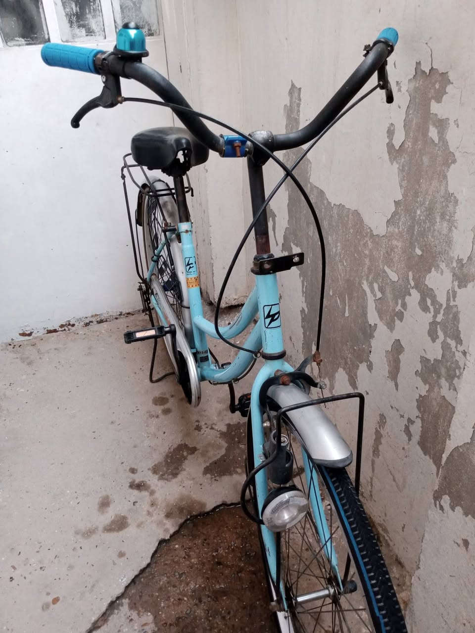 متاح
باسكل بناتي باله لون سمائي حجم 26 نظافة 100/95
باسكل كلة مختم تايرات جوابة جدد وياله موس بريكات  شغالات  السعر 95 الف بي مجال للاستفسار مراسلة خاص
 مكان بغداد الامين الثانية قرب مطعم الرياضي


**إذا كنت صاحب هذا الإعلان وتريد حذفه لأي سبب، رجاءا أرسل رسالة إلى الدعم الفني**