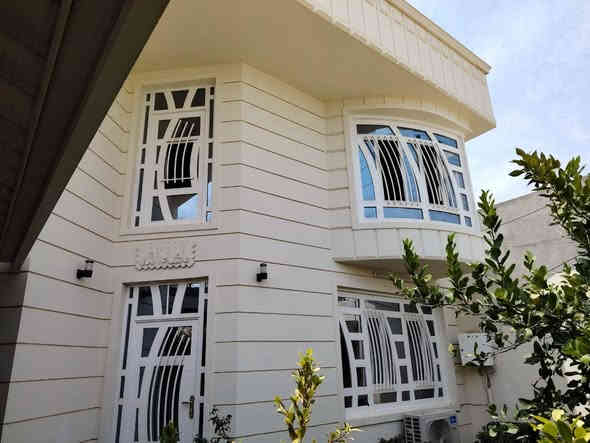 للبيع دار حي الجامعة قرب مدرسه نابلس
مساحة ٢٥٠ ٤غرف نوم وحده سويت ٥حمامات 

بناء حديث عالي عن الشارع 

شارع عريض

للاستفسار الاتصال بالرقم ***********
