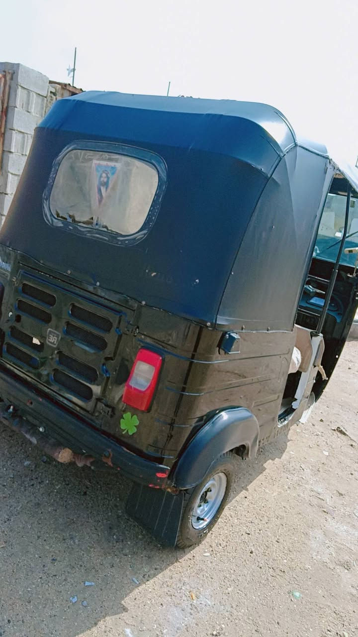 تكتك للبيع مديل 20كفاله من الضربه ولصبغ ولمعجون رقم وسنويه ***********مكاني البصره
