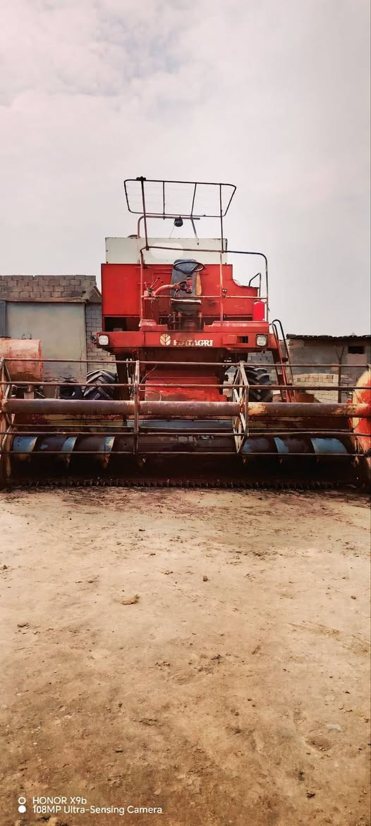 اسلام عليكم موجود حاصوده لافرده للبيع بلاديه85 السعر13مليون وبي مجال رقم الهاتف ***********
