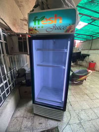 عندي هذا براد البيع العنوان حي العامل 07803805847