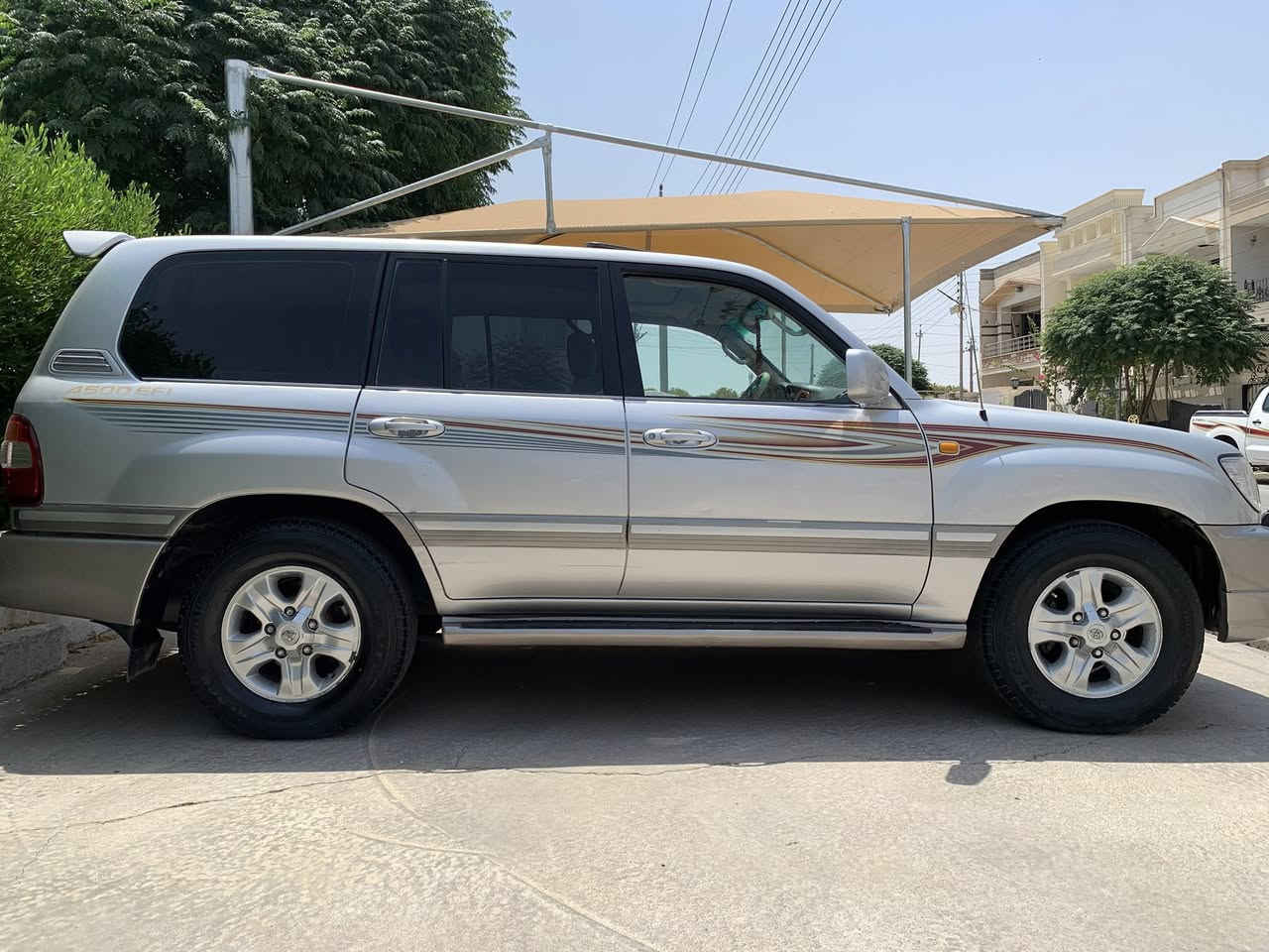 للبيع
من رخصة ادمين المحترم

لاندكروزر GXR فول للبيع 

الاول الشيء ماشاءالله تبارك الرحمن

سيارة موديل ٢٠٠٦

جملغ سكن قدام سبغ بدون داخل بعد مابي الشيء مكفول

رقم اربيل جديد بسمي سنوية الي سنة ٢٠٢٩ 

٣٠٠,٠٠٠ كم ماشية كير و محرك بشرط 

طائرات جديد ماعنده اي مصرف 

اربيل…

رقم موبايل  ***********
