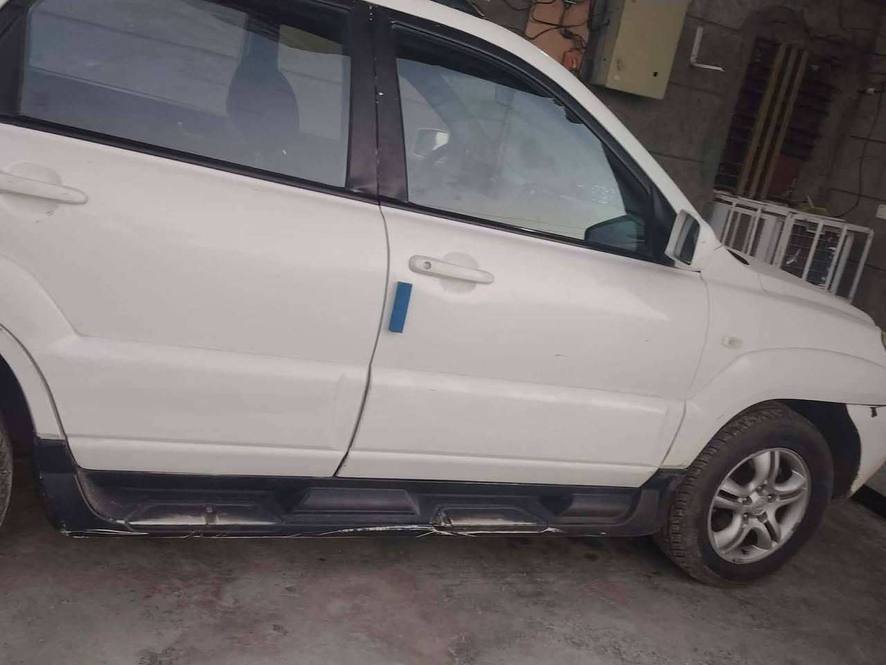 سلام عليكم سيارة البيع الفين 8 السعر 80ورقة وبيها مجال وإستفسار ***********
