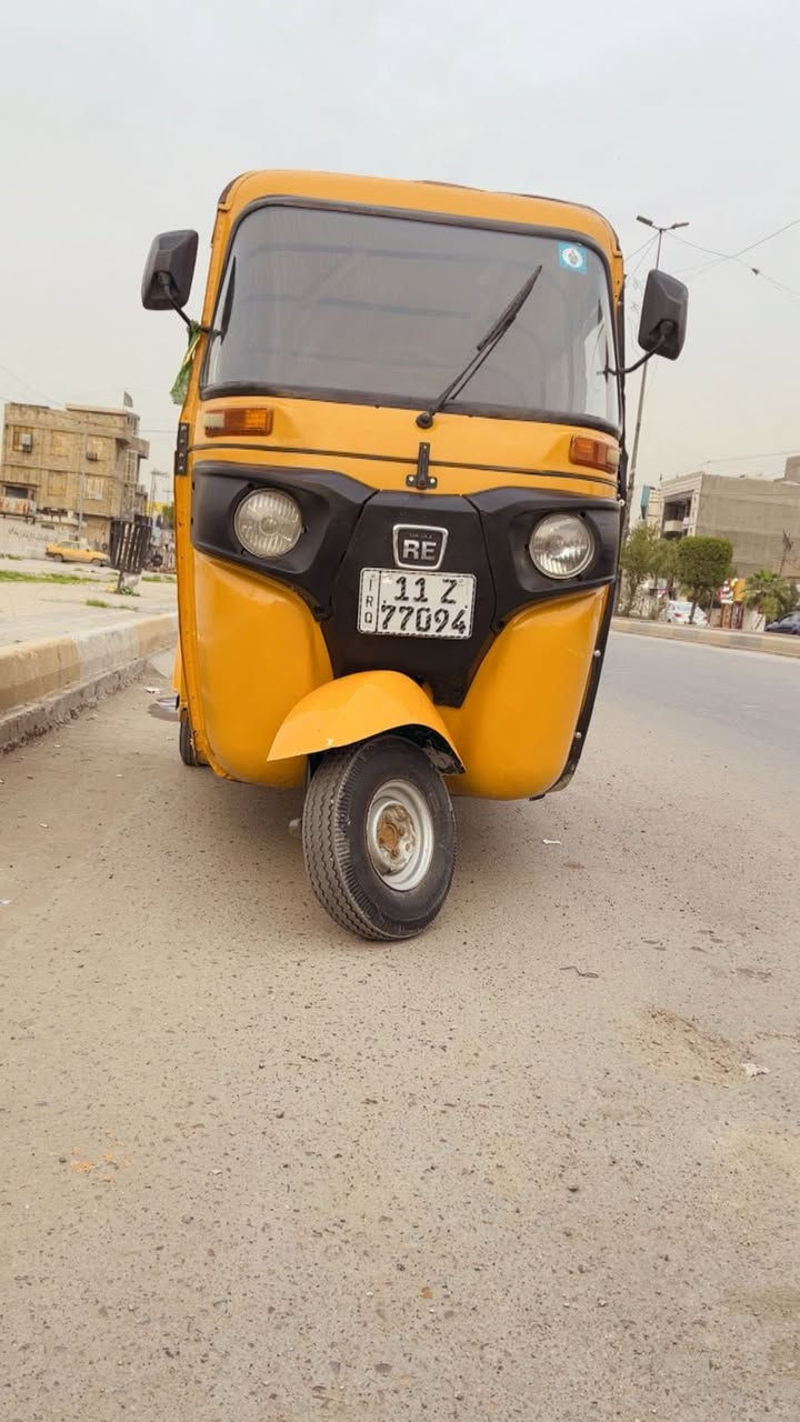 سلام عليكم تكتك 21 رقم وسنويه التكتك مصبوغه عام الجماليه وبيها ضربه بل صفحه وراجعه مثل ما موضحه بلصورة التكتك يرادلها شغلات بسيطه ترتيب سعر 6/500 وبيها مجال بصيط مكاني الحبيبه رقم *********** مكلف بلنشر المو شراي لا ينتصل
