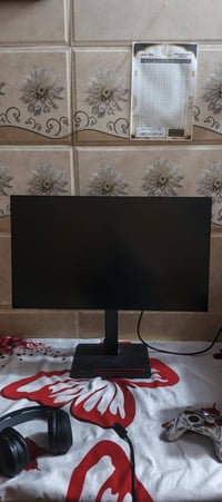 شاشة لينوفو • ٢٨ إنش • IPS 2K