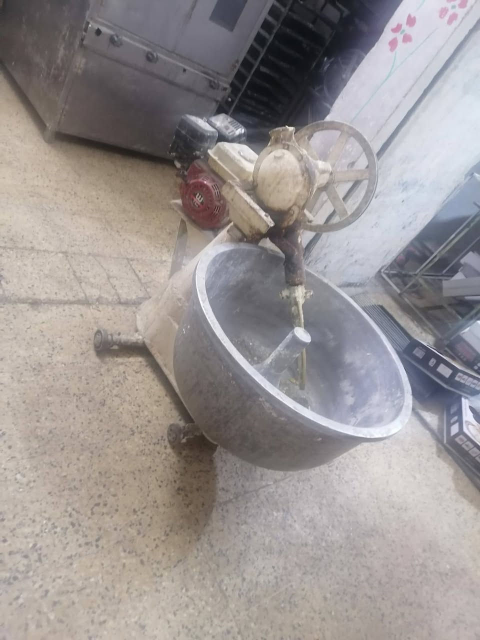 غراض معمل للبيع التفاصيل جوه الصور


**إذا كنت صاحب هذا الإعلان وتريد حذفه لأي سبب، رجاءا أرسل رسالة إلى الدعم الفني**